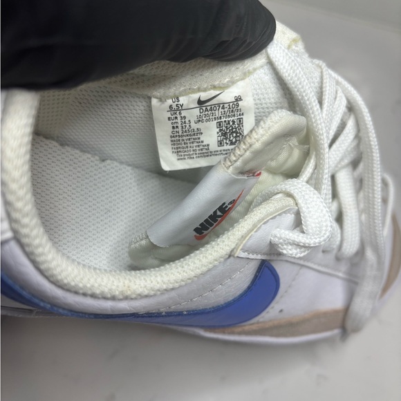 Nike Blazer Low 77 GS White Chlorophyll Green Medium Blue Asymmetric Sz 6.5Y W8 - Picture 8 of 13